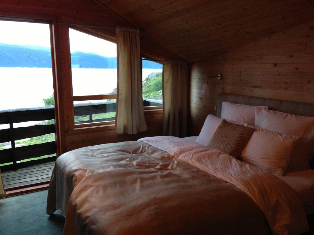 Brekkestranda Fjordhotel Brekke  Bagian luar foto