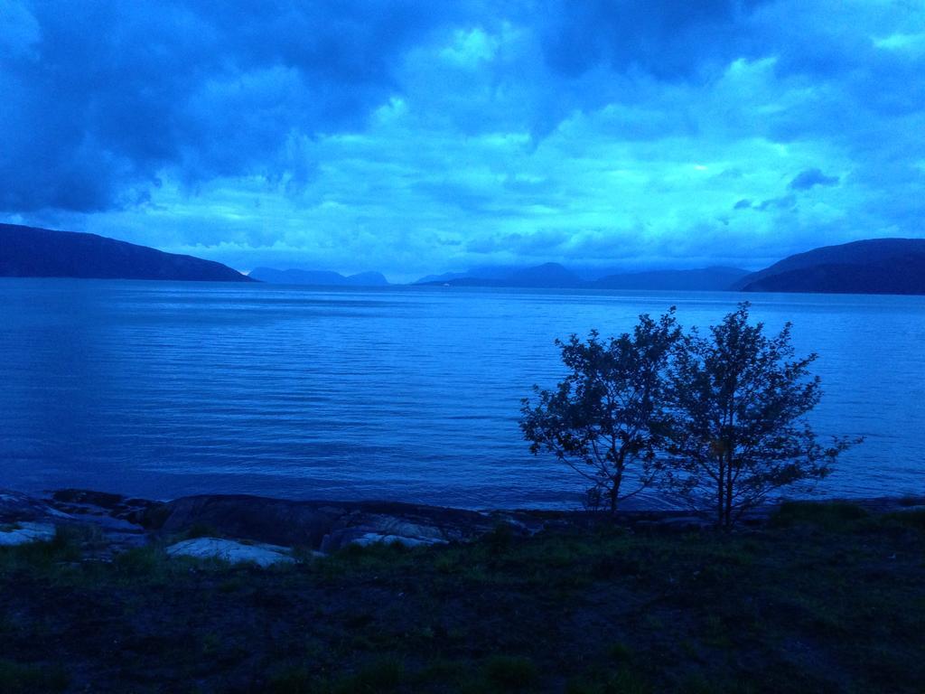 Brekkestranda Fjordhotel Brekke  Bagian luar foto