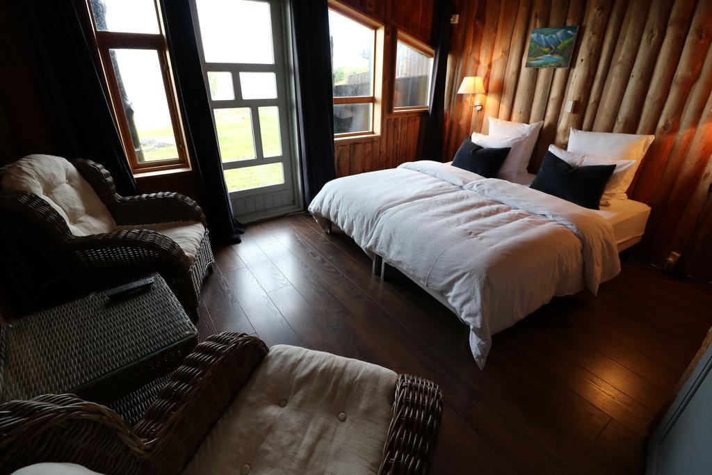 Brekkestranda Fjordhotel Brekke  Bagian luar foto