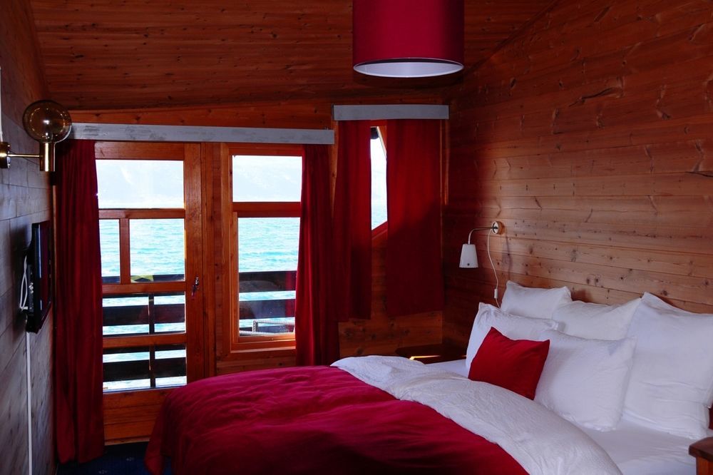 Brekkestranda Fjordhotel Brekke  Bagian luar foto
