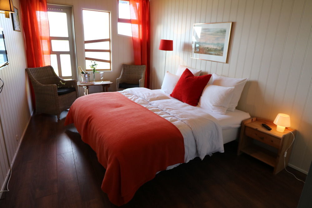 Brekkestranda Fjordhotel Brekke  Bagian luar foto