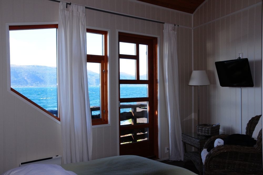Brekkestranda Fjordhotel Brekke  Bagian luar foto